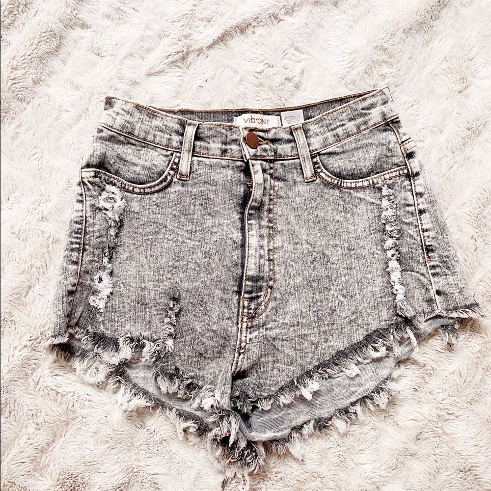 Vibrant Shorts- Sz M: GUC
